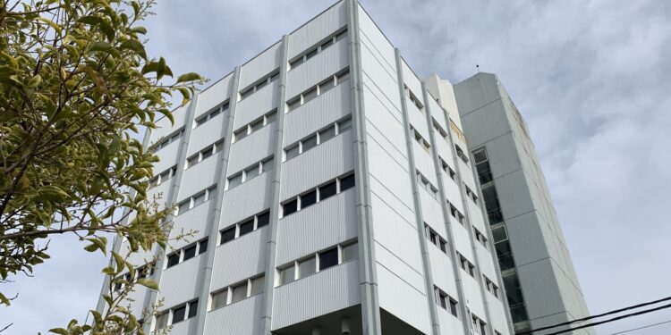 Trelew: a juicio por amenazas y coacciones a una empleada judicial y a una directora de escuela