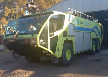 Una autobomba aeroportuaria de gran porte recorrerá el centro de Comodoro este sábado
