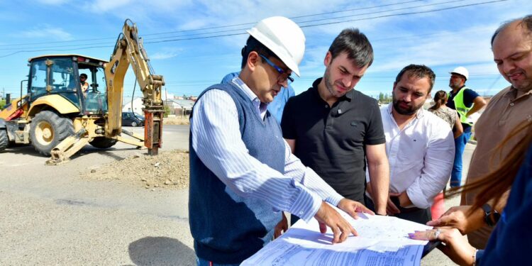 Cerro Hermitte: Provincia reasigna 300 millones para llevar a cabo un estudio de ingeniería para la estabilización del barrio Médanos