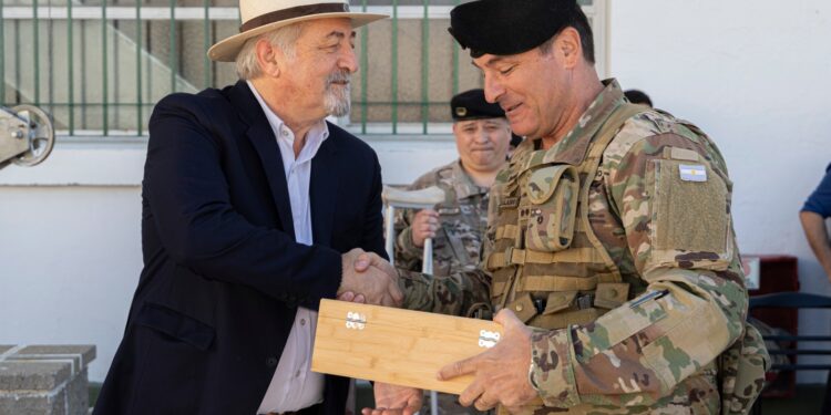 Machrashvili acompañó la asunción del segundo jefe de la IX Brigada Mecanizada del Ejército