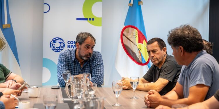 El Municipio consolida diálogo con los vecinos de los barrios afectados por el desplazamiento del Cerro Hermitte