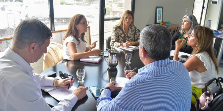 Chubut y PAMI avanzan en el fortalecimiento de las residencias de larga estadía para personas mayores