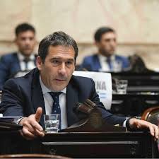Luque: “El país se va desindustrializando y en nuestra ciudad la actividad se cae a pedazos”