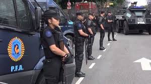 La Policía Federal emitió un comunicado tras el incidente con un camarógrafo durante un operativo en el Congreso