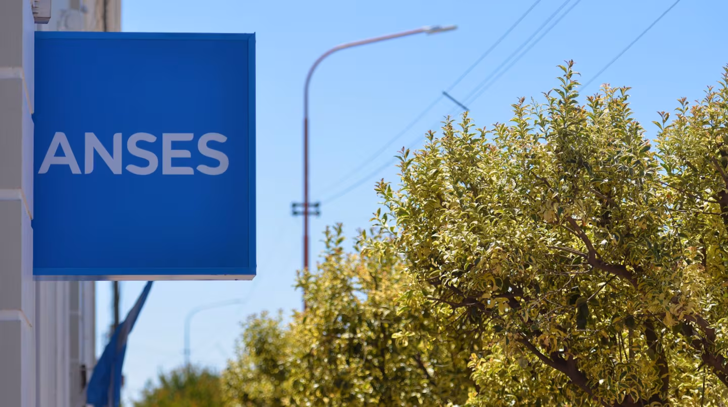 ANSES: quiénes cobran este lunes 23 de febrero y los montos actualizados