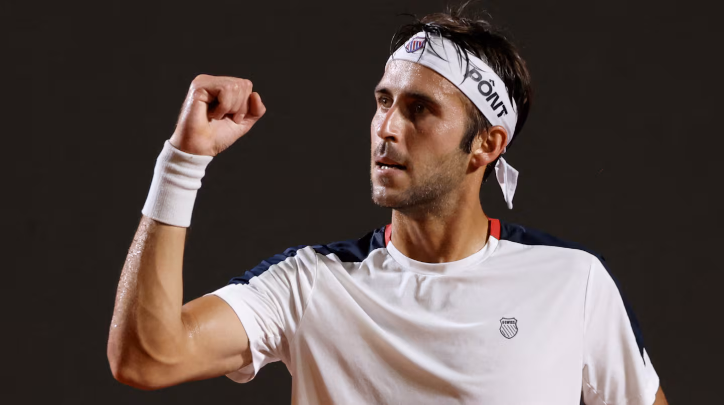 Tomás Etcheverry hizo historia: campeón del ATP de Río de Janeiro tras vencer a Tabilo