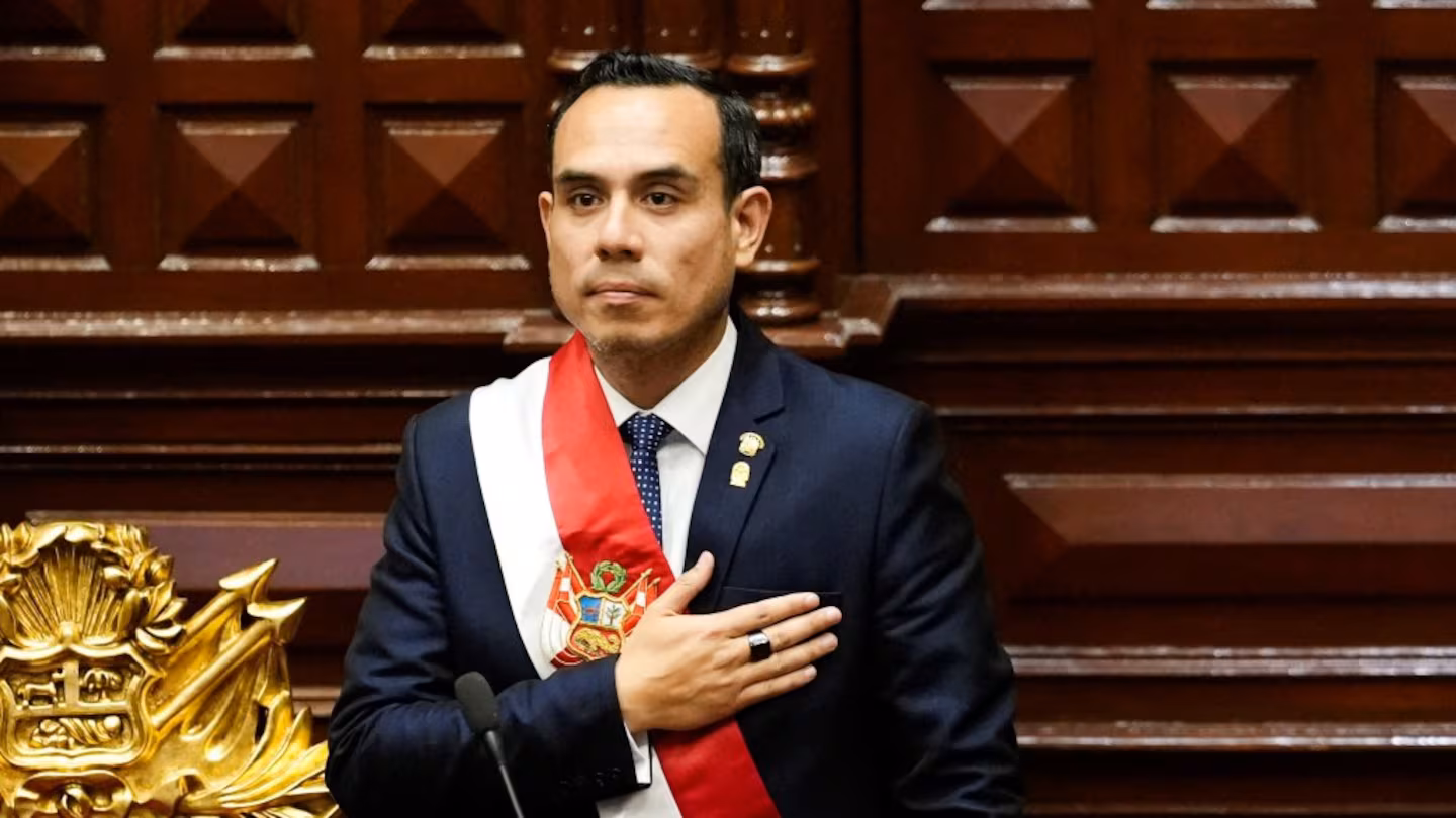 Golpe institucional en Perú: cae el presidente a 60 días de los comicios