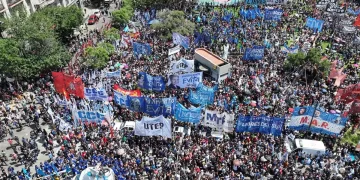 Confederación General del Trabajo anunció un paro general para el día que Diputados trate la reforma laboral