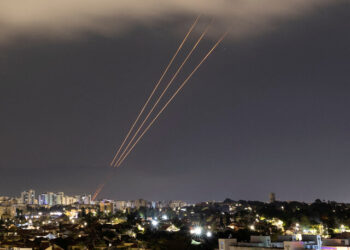 Irán atacó varios distritos de Tel Aviv