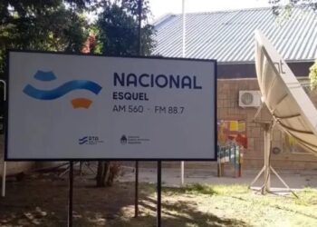 Luque se expresó sobre el recorte de programación de Radio Nacional