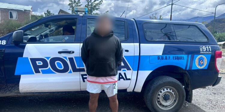 La Policía Federal detuvo en Chubut a un hombre con pedido de captura por infracción a la Ley de Drogas