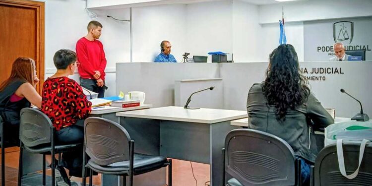Aldea Apeleg: Piden una condena de 8 años de prisión para un acusado por los delitos de violencia de género, lesiones leves, amenazas y abuso sexual