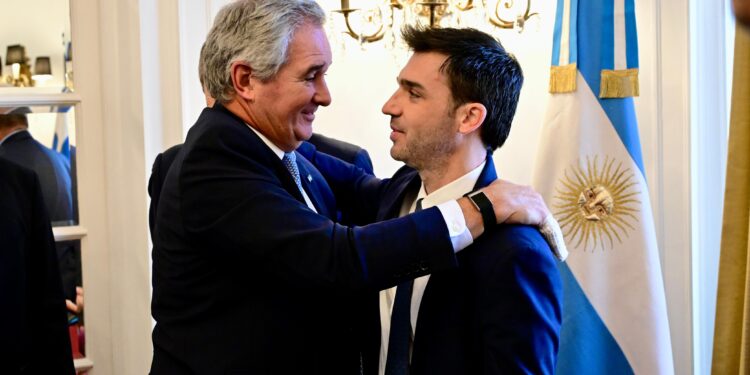 Torres con Quirno y el presidente de Uruguay