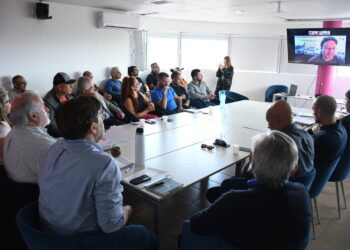 Se trabaja en la construcción de una agenda sobre cannabis industrial, medicinal y veterinario