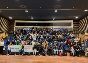 Comodoro consolida su liderazgo global en Alfabetización Digital con reconocimiento de la UNESCO
