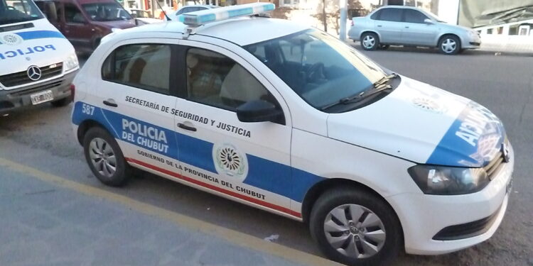 Un adolescente de 14 años fue apuñalado en el barrio Moure