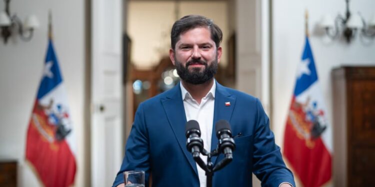 Boric dio su último discurso como presidente de Chile y reconoció errores de su gestión