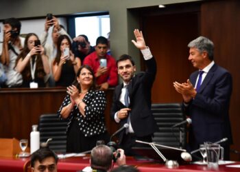 Torres anunció proyectos para el fortalecimiento de la actividad hidrocarburífera y pesquera