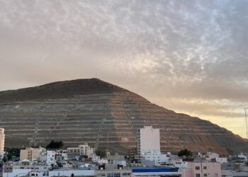 Sábado con cielo mayormente nublado y probables lluvias hacia la noche en Comodoro