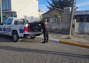 Policía frustró intento de robo, persiguió a sospechoso armado y lo redujo en zona sur