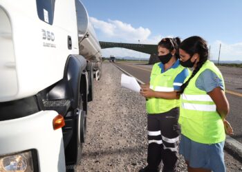 El gobierno busca desmantelar la CNRT y pone en riesgo la seguridad en el transporte 