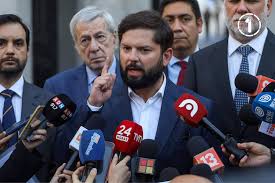 Boric y Kast terminaron abruptamente la trancisión por disputa por China
