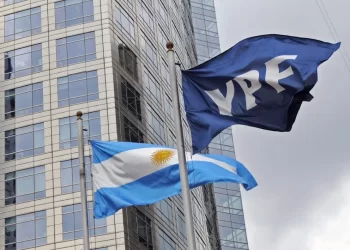 Tribunal de EEUU suspende demanda  por YPF hasta definir cuestión de fondo