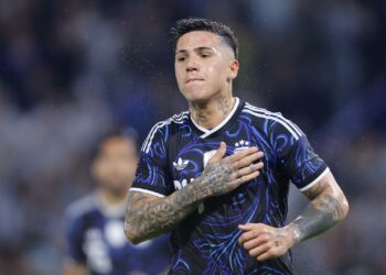 Sancionaron a Enzo Fernández en Chelsea tras una polémica declaración