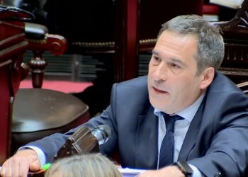 Ley de Glaciares: “No hay desarrollo sin agua, no hay futuro sin agua y no hay Patagonia sin glaciares” aseguró Luque.