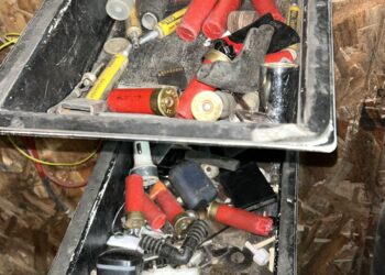 La Policía del Chubut secuestró armas, drogas y un vehículo robado tras 11 allanamientos