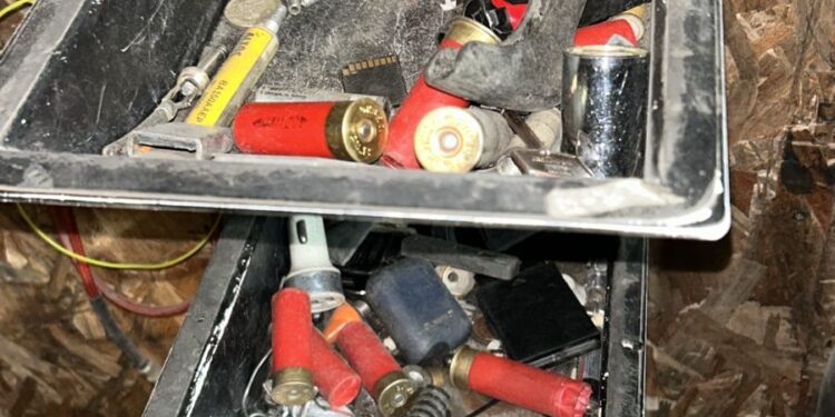 La Policía del Chubut secuestró armas, drogas y un vehículo robado tras 11 allanamientos