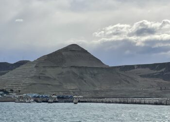 Domingo con lluvias aisladas y fuertes ráfagas de viento