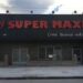 Sarmiento: Una joven será investigada por golpear a una mujer en la vereda de un supermercado