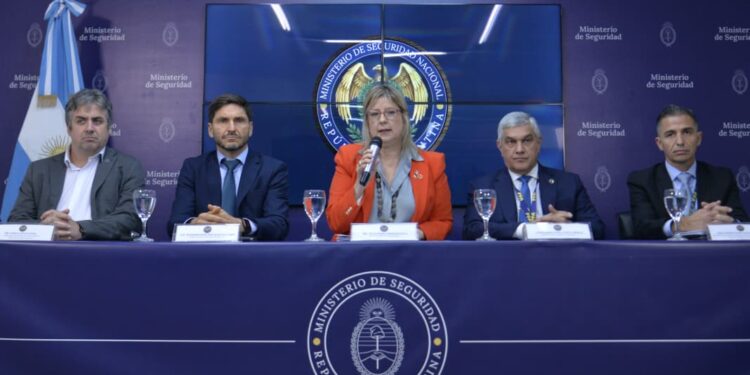 Masacre escolar en Santa Fe: investigan vínculos con subculturas digitales violentas