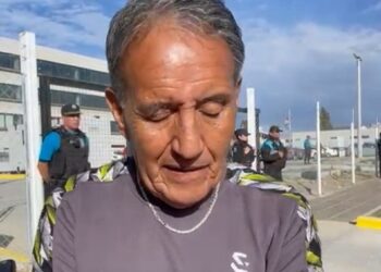 “Hace cuatro años que no veo a mis nietos”: el drama de un abuelo en Comodoro