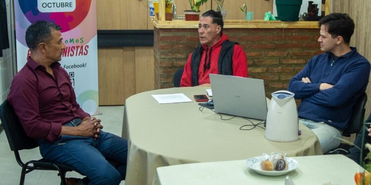 El Municipio avanza en acciones conjuntas con la vecinal del barrio 30 de Octubre para mejorar el entorno urbano