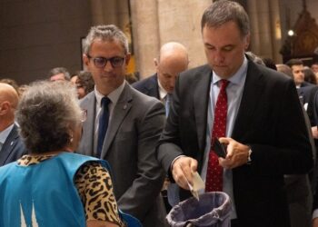 Adorni en negro, Milei no quiere más debates