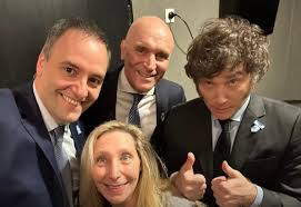 A Milei se le cae el relato anticasta