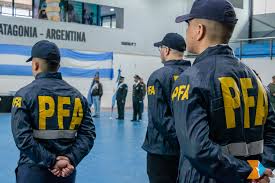 Un cabo de la PFA apareció muerto en su auto: atravesaba problemas económicos