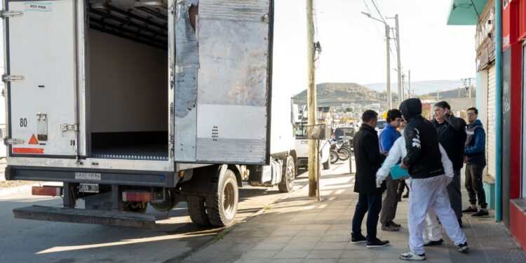 El Municipio detectó irregularidades en un transporte de alimentos durante una inspección de rutina
