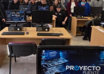 Proyecto Puente destacó el trabajo conjunto con la Universidad para fortalecer la formación tecnológica