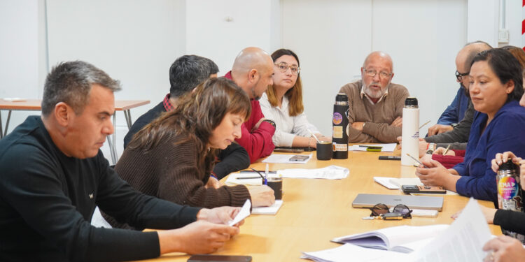Cerro Hermitte: Ningún concejal integrará la comisión que definirá la entrega de tierras y viviendas a los damnificados