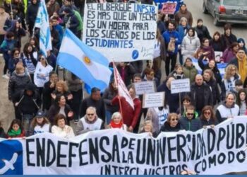 A las 13 es la concentración en la Universidad