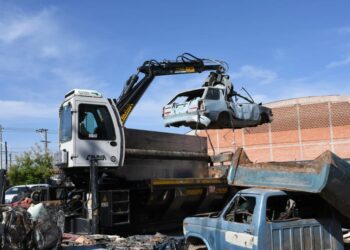 Rada Tilly: Aprueban la ordenanza para eliminar los vehículos abandonados y proteger el medio ambiente