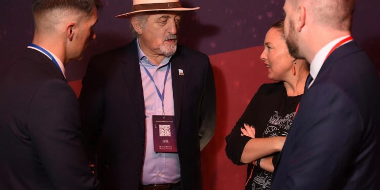 Macharashvili participó en la «Noche de Intendentes» y reclamó el regreso de fondos federales