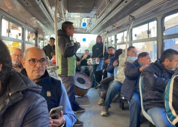 Trabajadores de Patagonia Argentina realizaron una caravana para pedir la continuidad de la empresa