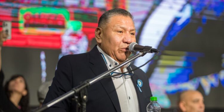 Jorge Ávila asumió su cuarto mandato proyectando el liderazgo de la reconversión petrolera de la región