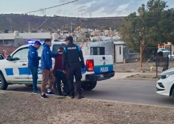 Detuvieron en Comodoro un prófugo buscado por robo agravado y graves lesiones en Tucumán