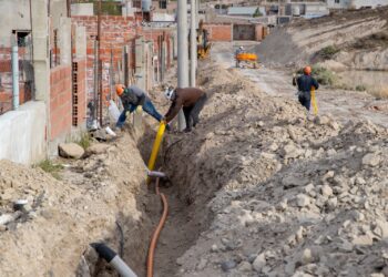El Municipio amplía la red de gas del barrio Las Orquídeas y sigue instalando servicios en la ciudad