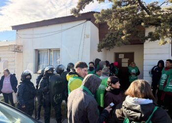 Detuvieron a 5 dirigentes de ATE durante una protesta en Comodoro